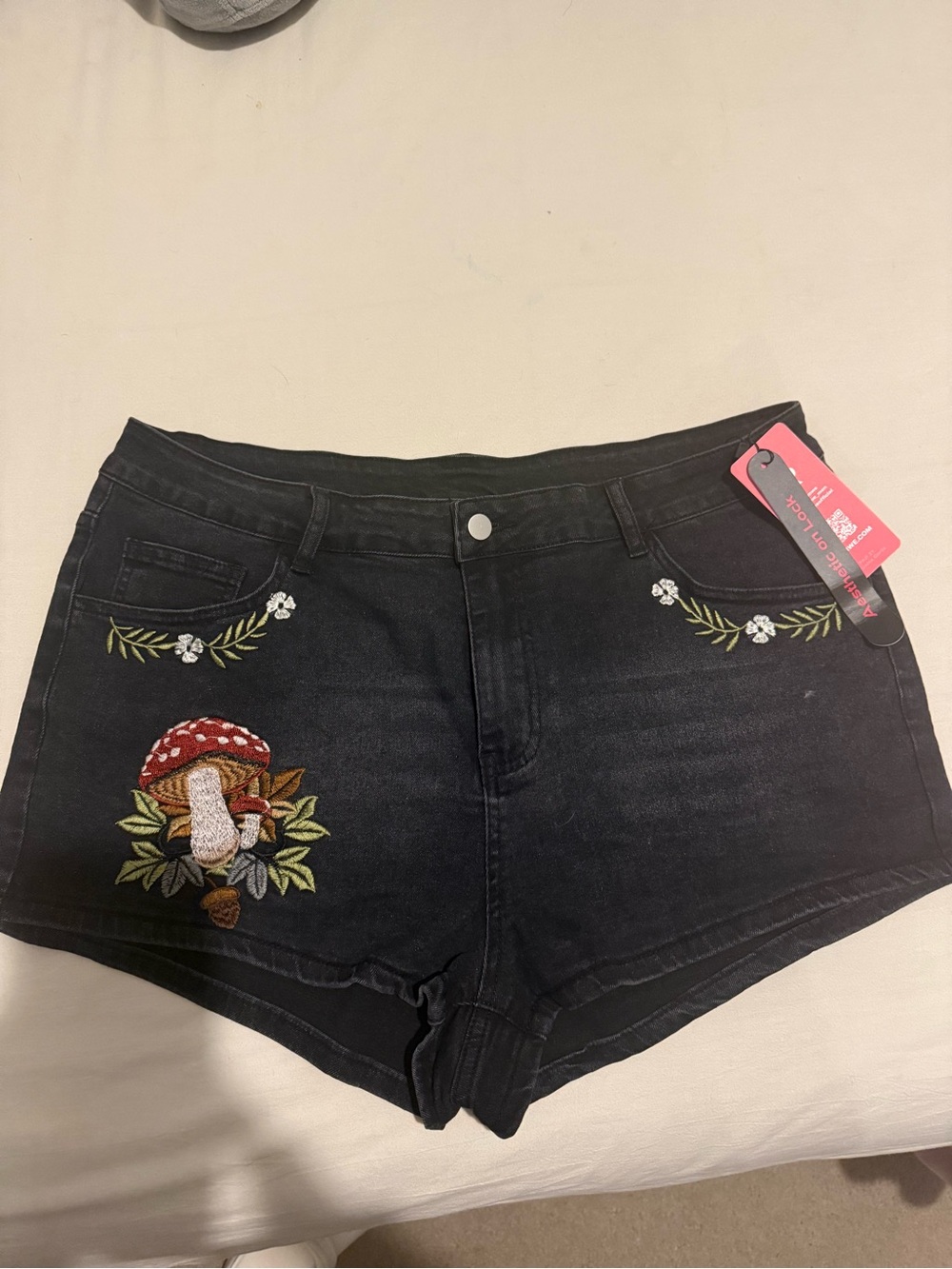 NWT Romwe shorts with mushrooms - 2XL